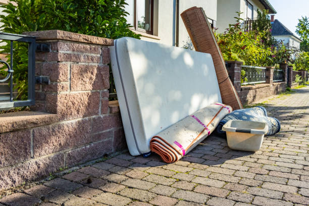 Best Attic Cleanout Services  in Uniontown, AL